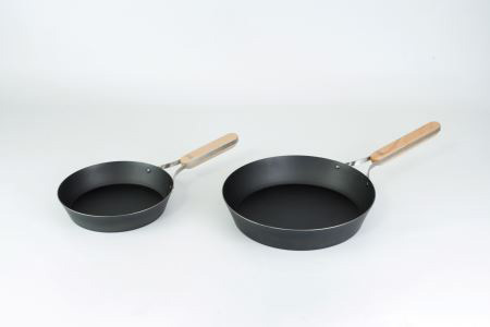 TMB-2357 enzo 鉄フライパン20cm & 26cmセット FC035096 TF | 【公式