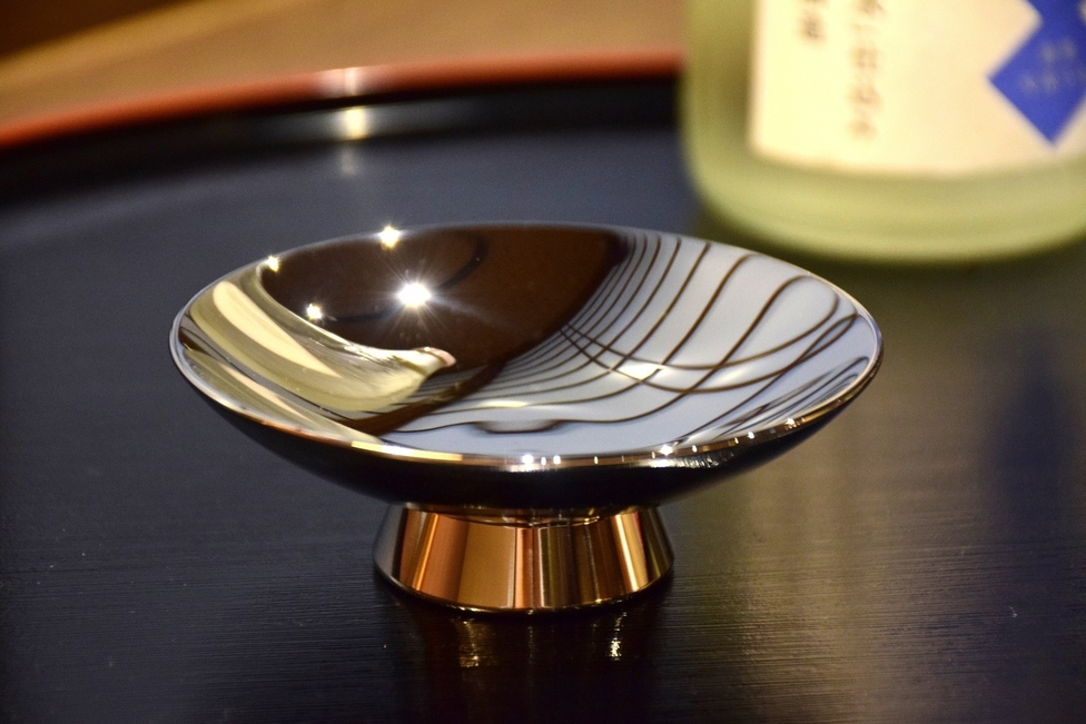 削り出し鏡面研磨仕上げ「チタン削り出し盃」桐箱入り FC917001 TF