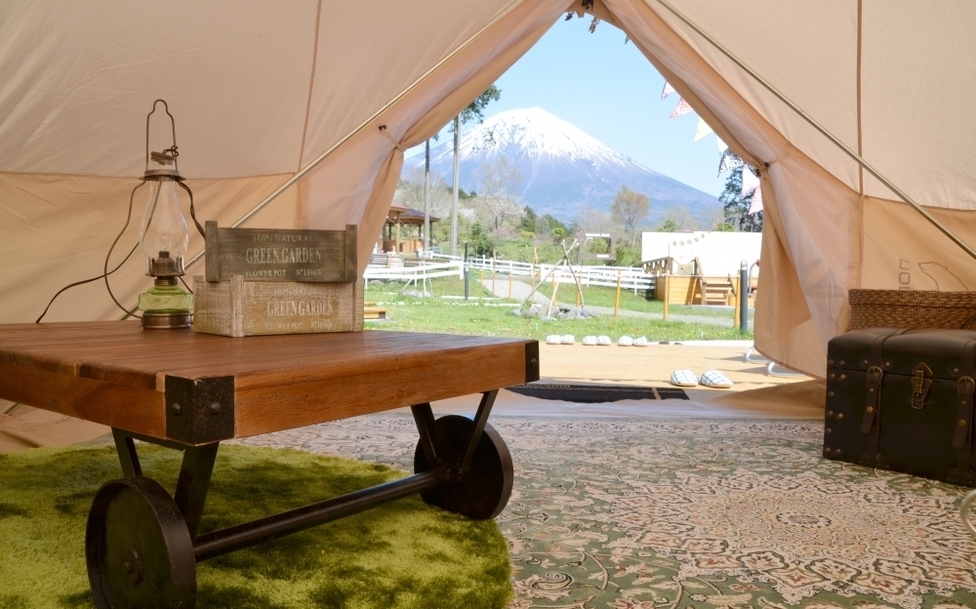 朝霧高原まかいの牧場入場＆デイグランピング・レギュラーテントペア