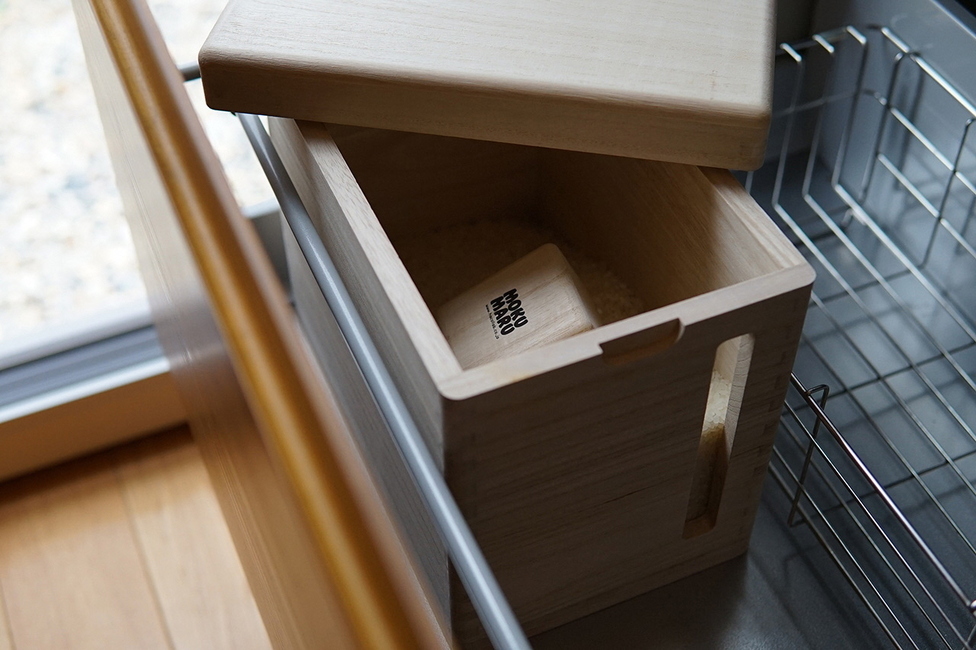 こめびつ　プッシュ式　桐 1040009_h1_001.jpg