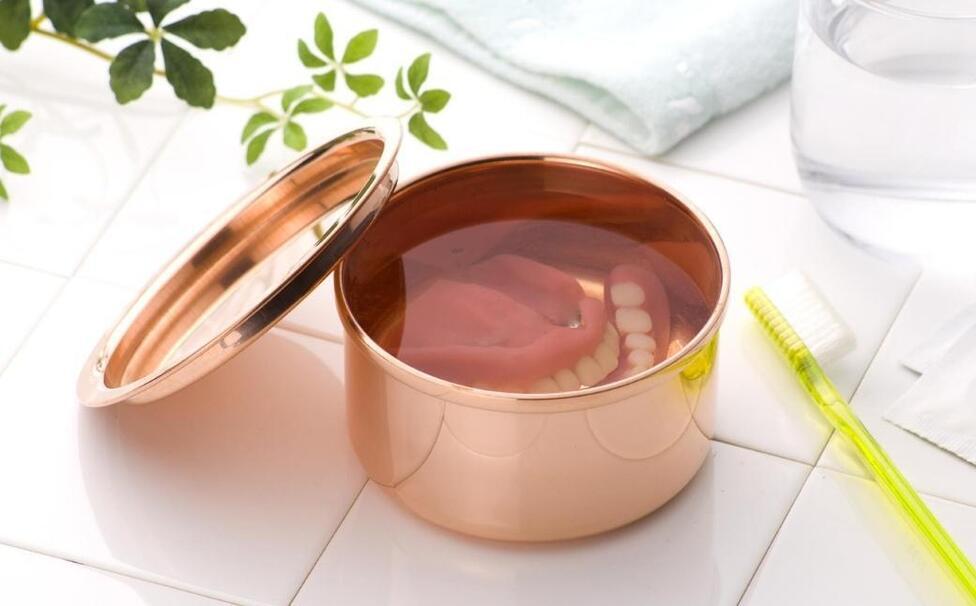 純銅製 抗菌入れ歯ポット るんるん (収納袋付)【 燕三条製 衛生用品