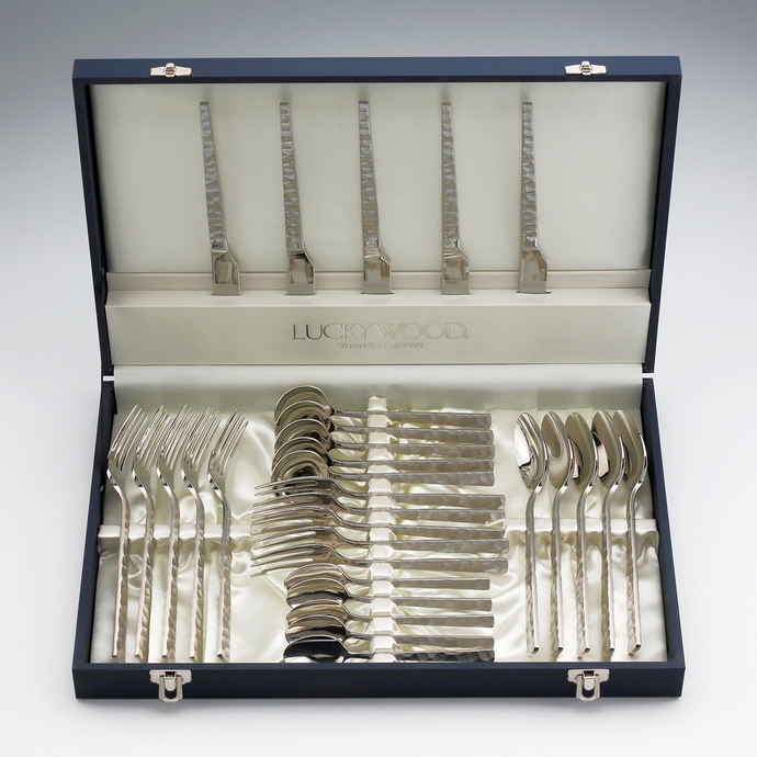 豪華 40本【新品・未使用】ラッキーウッド カトラリー リボン ディナーセット ラッキーウッド〈ARANAMI/あらなみ〉 30本 ディナーセット (5客用